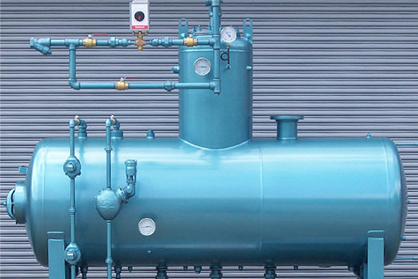 Lockwood equipment for low-pressure steam boilers